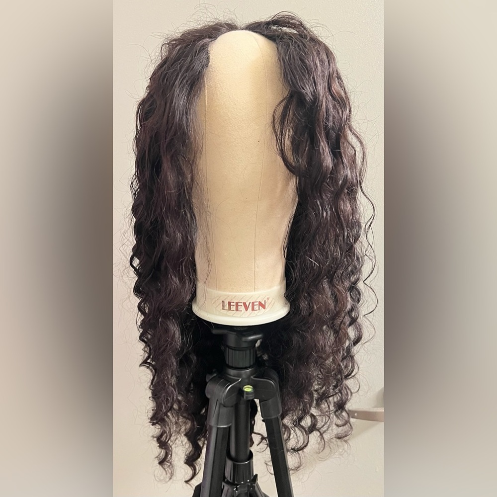 24” V part 💯% Human hair wig